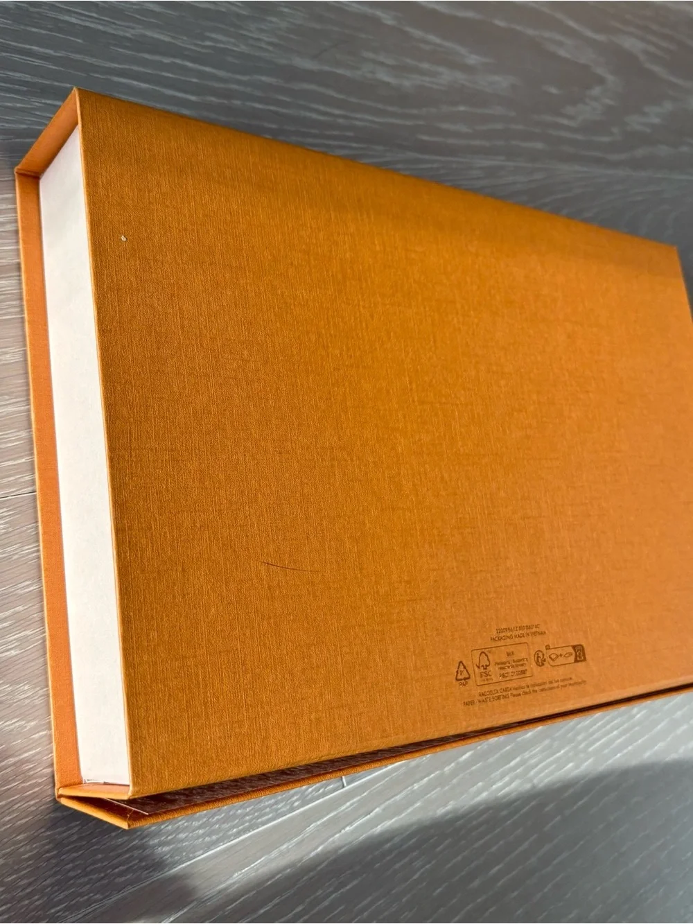 Louis Vuitton medium flat shirt gift box